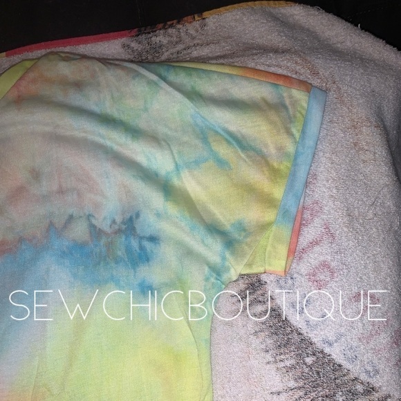 Last! Multi Color Tie Dye T-shirt - Picture 7 of 8